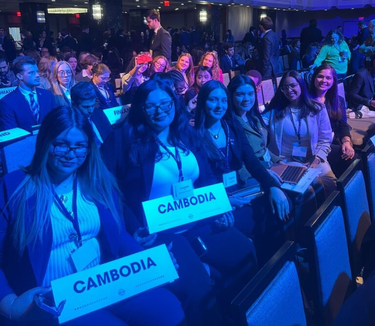 Delegaci&oacute;n UNITEC en la NMUN