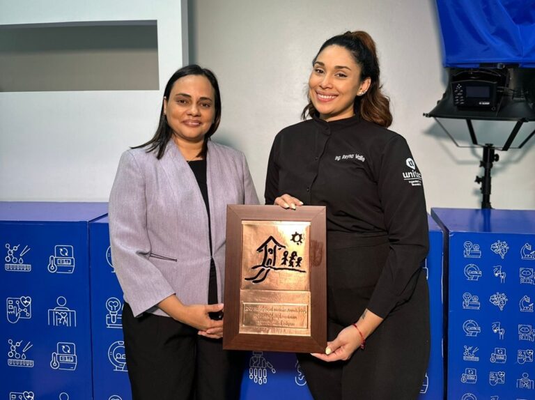 UNITEC recibe GNU Health Social Medicine Award 2025