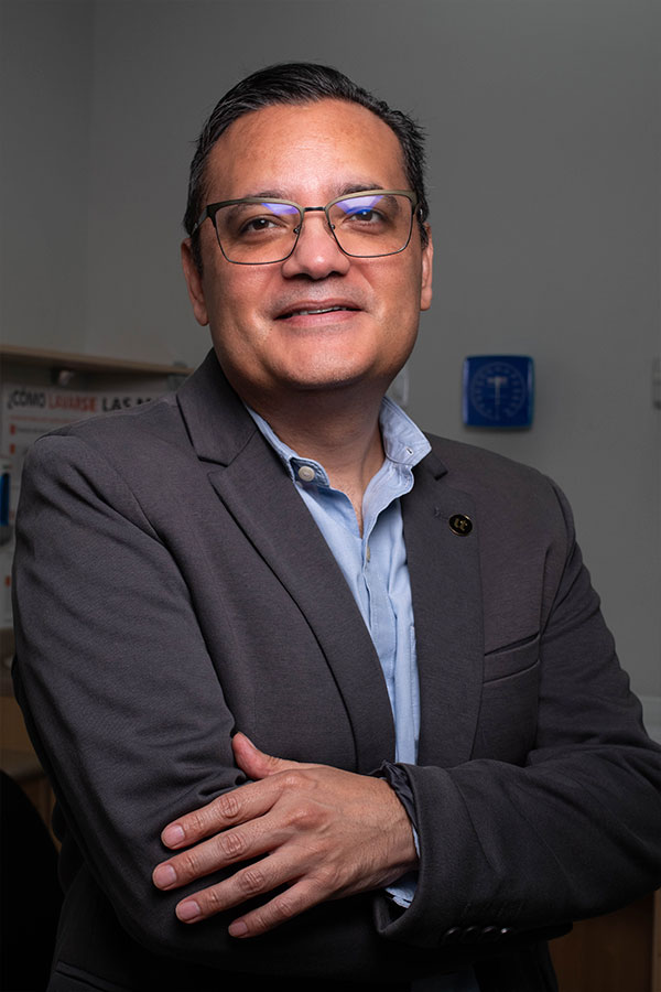 Alejandro Enrique Young Sarmiento