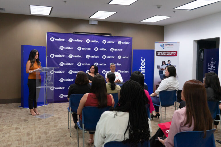 Presentaci&oacute;n del convenio UNITEC y Grupo SUR Qu&iacute;mica