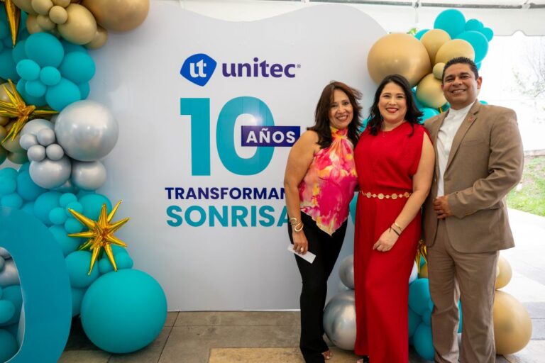 10-anos-transformando-sonrisas-clinica-odontologica-unitec.jpg