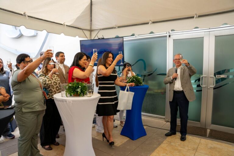 brindis-10-anos-clinica-odontologica-unitec.jpg