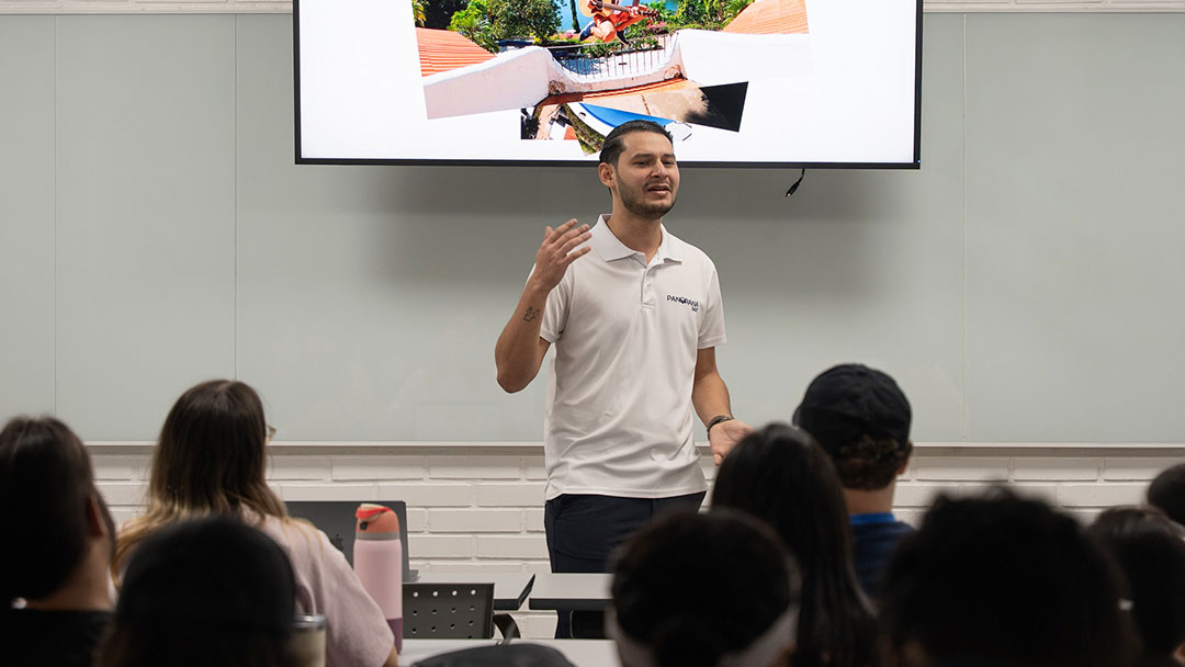 Charla Alumni Mentorship