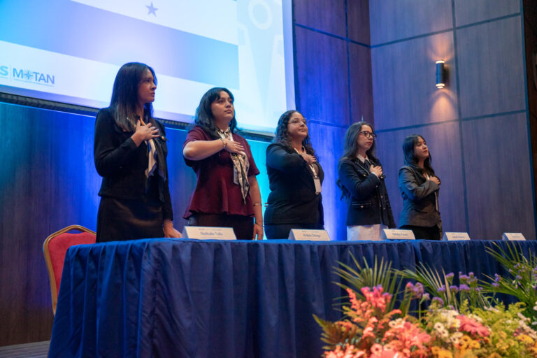 delegadas-motan-ceremonia-inaugural.jpg