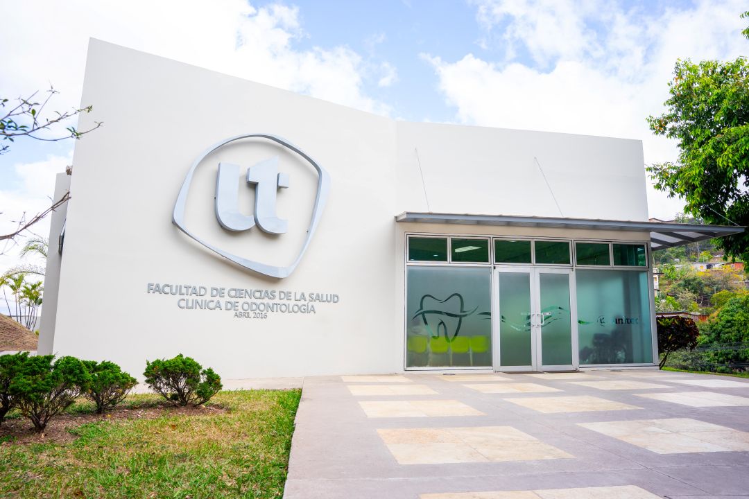 Cl&iacute;nica odontol&oacute;gica de UNITEC celebra diez a&ntilde;os de impacto educativo y social