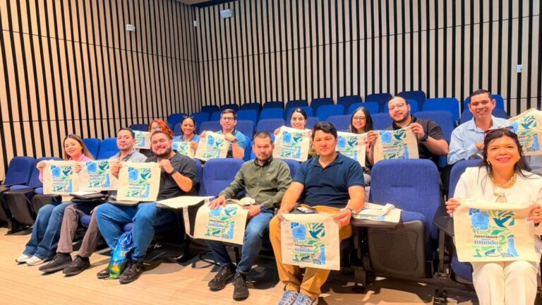 Estudiantes de UNITEC participan en actividades acad&eacute;micas en la Pontificia Universidad Javeriana de Cali.